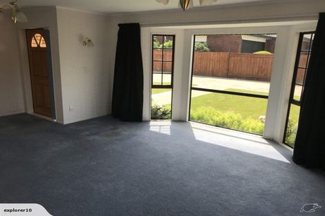 Photo of property in 6 Mckenzie Court, Terrace End, Palmerston North, 4410