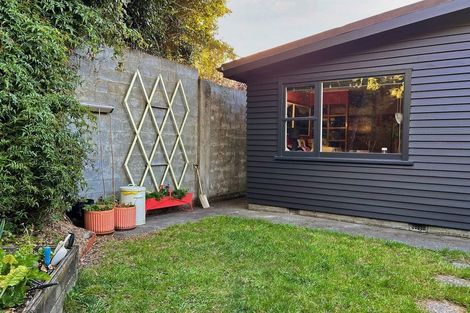 Photo of property in 18 Churchill Drive, Wilton, Wellington, 6035