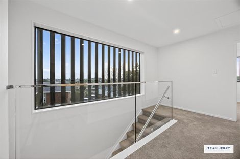 Photo of property in 27 Jandell Crescent, Bucklands Beach, Auckland, 2014