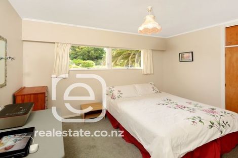Photo of property in 21 Marlborough Avenue, Glenfield, Auckland, 0629
