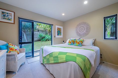 Photo of property in 115a Kowhai Road, Mairangi Bay, Auckland, 0630