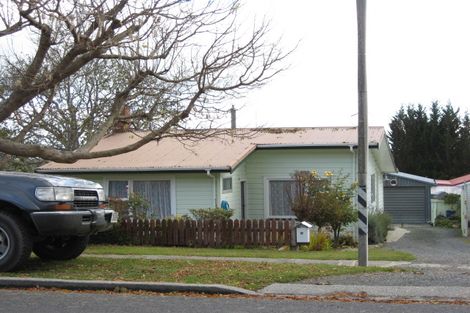 Photo of property in 57 Salcombe Street, Kaitangata, 9210