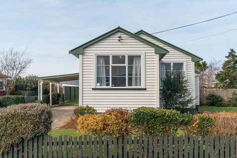 Photo of property in 33 Wyndham Street, Carterton, 5713