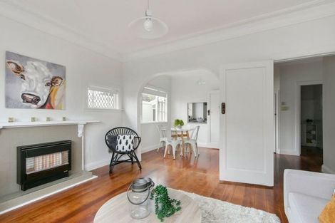 Photo of property in 31 Burnside Street, Waterloo, Lower Hutt, 5011