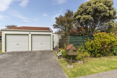 Photo of property in 27 Discovery Drive, Whitby, Porirua, 5024