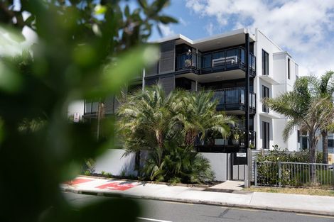 Photo of property in 2-06/424 Maunganui Road, Mount Maunganui, 3116