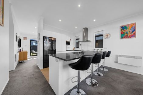 Photo of property in 12 Hoiho Road, Pukekohe, 2120