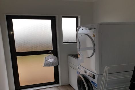 Photo of property in 21 Churchill Terrace, Waiuku, 2123