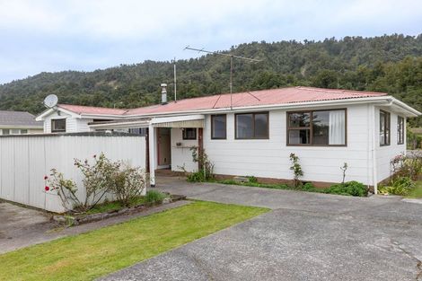 Photo of property in 80 Main Road, Harihari, 7884