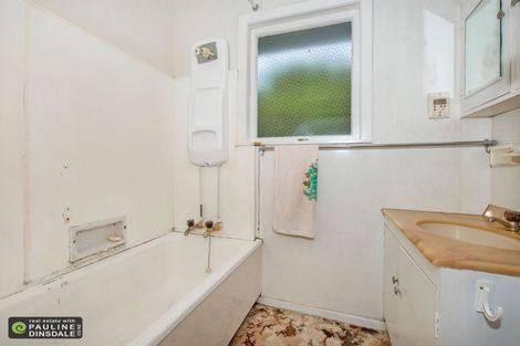 Photo of property in 5 Adams Place, Te Kamo, Whangarei, 0112