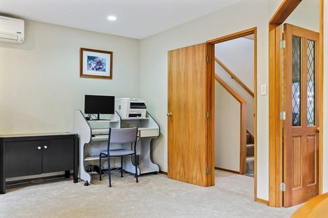 Photo of property in 2/120 Memorial Avenue, Burnside, Christchurch, 8053