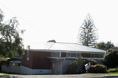 Photo of property in 38 Grande Vue Road, Hillpark, Auckland, 2102