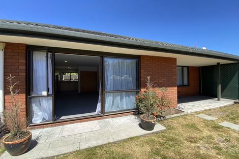 Photo of property in 2/5 Craven Street, Sockburn, Christchurch, 8042