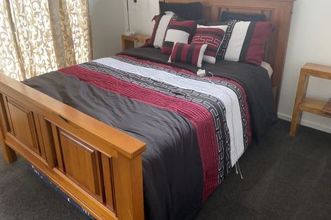 Photo of property in 14 Sandy Place, Waihi Beach, 3611