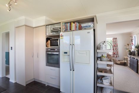 Photo of property in 10 Mansell Crescent, Bulls, 4818