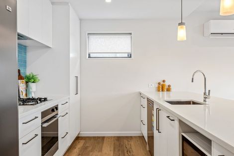 Photo of property in 2 Lussa Close, Broomfield, Christchurch, 8042