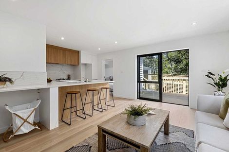 Photo of property in 3 Satchell Place, Birkenhead, Auckland, 0626