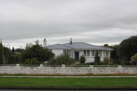 Photo of property in 110 Queen Street West, Levin, 5510