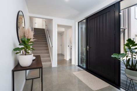 Photo of property in 24 Flynn Lane, Arrowtown, 9302