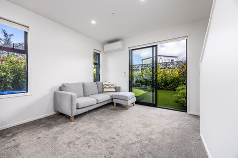 Photo of property in 11/10 Fathom Place, Te Atatu Peninsula, Auckland, 0610