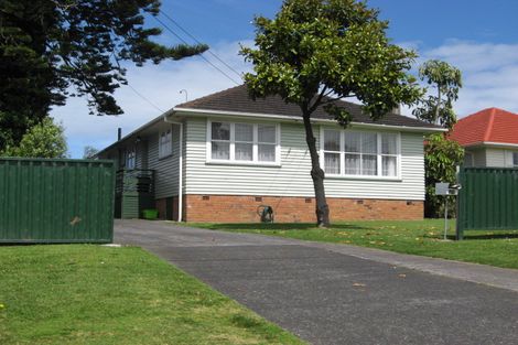 Photo of property in 126 Coronation Road, Mangere Bridge, Auckland, 2022
