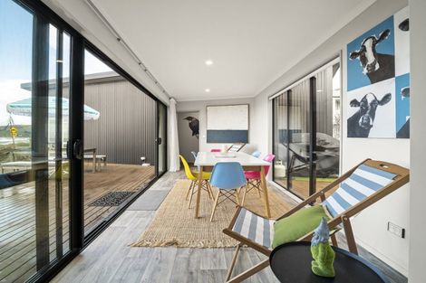 Photo of property in 46 Esplanade, Kaka Point, 9271