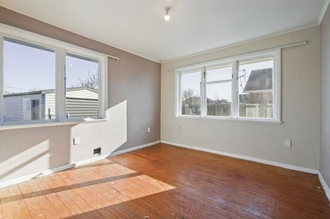 Photo of property in 6 Netley Place, Aranui, Christchurch, 8061