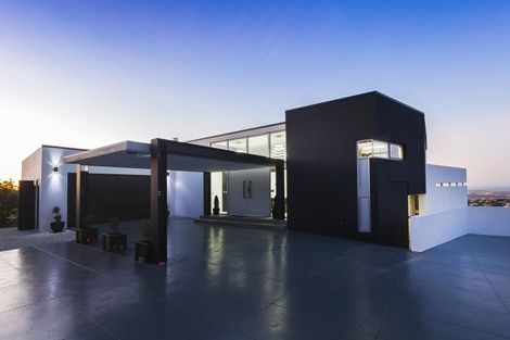 Photo of property in 12 Harry Ell Drive, Cashmere, Christchurch, 8022