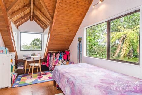 Photo of property in 789a Scenic Drive, Henderson Valley, Auckland, 0612