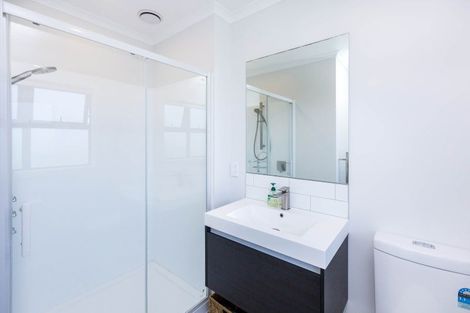 Photo of property in 16 Whitten Way, Wallaceville, Upper Hutt, 5018