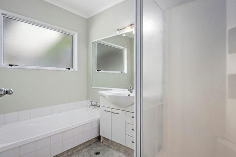 Photo of property in 22 Lucerne Place, Welcome Bay, Tauranga, 3112