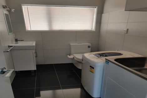 Photo of property in 96 Kaikoura Street, Maupuia, Wellington, 6022