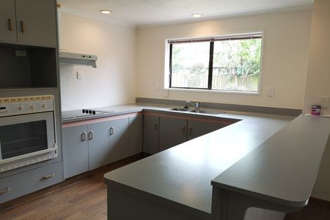 Photo of property in 59 Apsley Drive, Avonhead, Christchurch, 8042