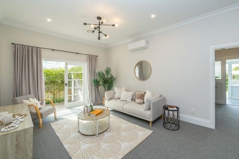 Photo of property in 35 Cambridge Terrace, Masterton, 5810