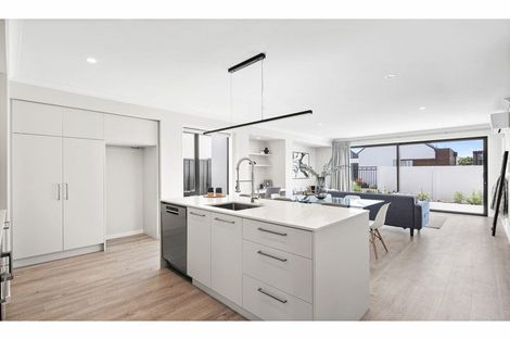 Photo of property in 28 Manakura Street, Avonhead, Christchurch, 8042