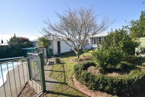 Photo of property in 9 Armstrong Avenue, Carterton, 5713