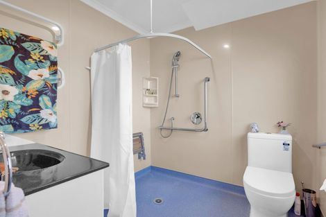 Photo of property in 42 Ayrshire Drive, Grandview Heights, Hamilton, 3200