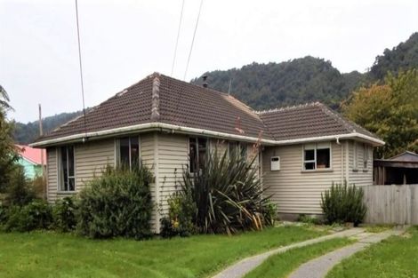 Photo of property in 7 Dupre Place, Cobden, Greymouth, 7802