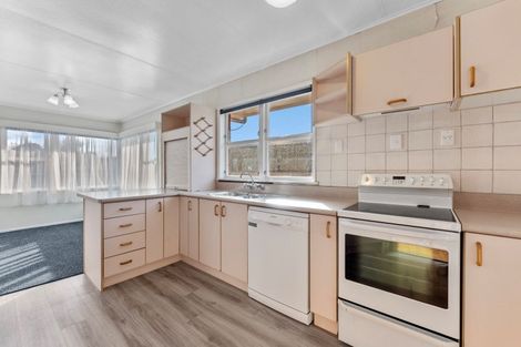 Photo of property in 2 Keith Elliott Street, Feilding, 4702