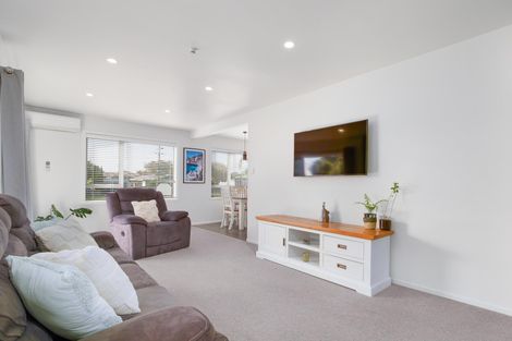 Photo of property in 289 Shakespeare Street, Leamington, Cambridge, 3432