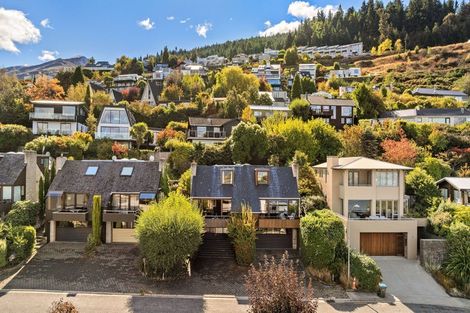 Photo of property in 14 Earnslaw Terrace, Queenstown, 9300