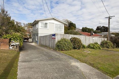 Photo of property in 1/12 Bond Crescent, Forrest Hill, Auckland, 0620