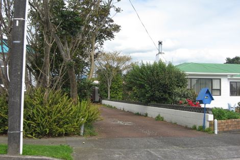 Photo of property in 5a Ranfurly Street, Frankleigh Park, New Plymouth, 4310
