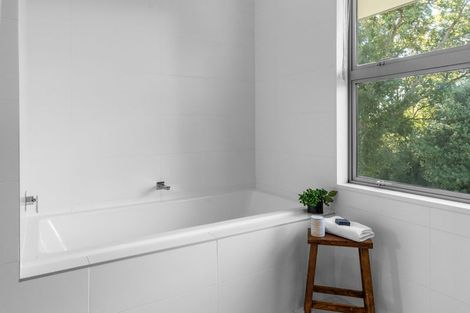 Photo of property in 180 Condell Avenue, Papanui, Christchurch, 8053