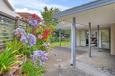 Photo of property in 38 Harbour Lights Close, West Harbour, Auckland, 0618