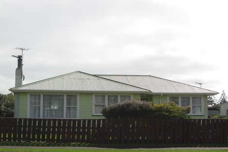 Photo of property in 142 Cracroft Street, Waitara, 4320