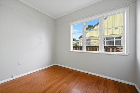 Photo of property in 48 Claude Street, Fairfield, Hamilton, 3214