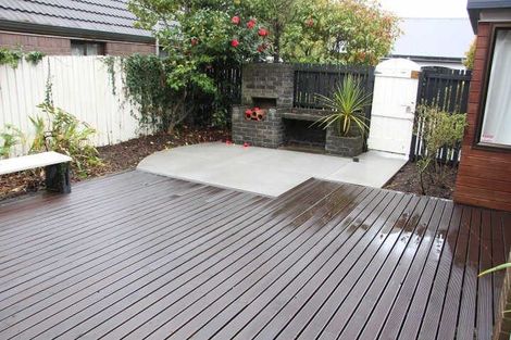 Photo of property in 2/46 Weston Road, St Albans, Christchurch, 8052