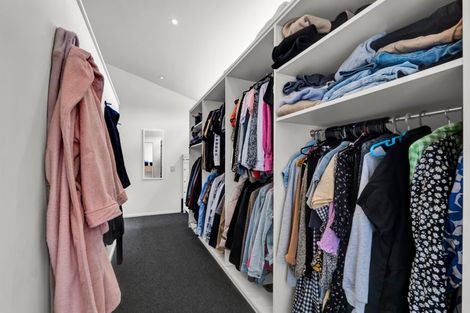 Photo of property in 129 Richmond Road, Brixton, New Plymouth, 4373