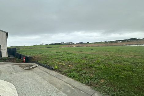 Photo of property in 20/21 Makomako Drive, Orewa, 0931